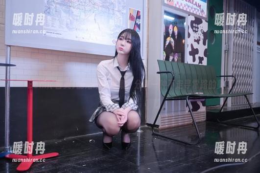 Bomi(普美)的婚纱写真集，分享一种不走寻常路的美感