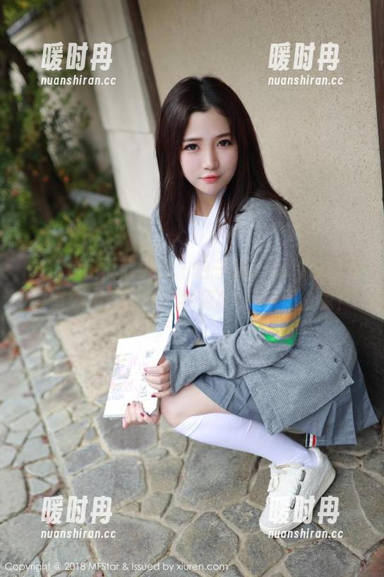 MFStar模范学院-白子嫣nicky MFStar模范学院 - 白子嫣nicky带你逛教室:免费图包,学习OR玩乐不分家!