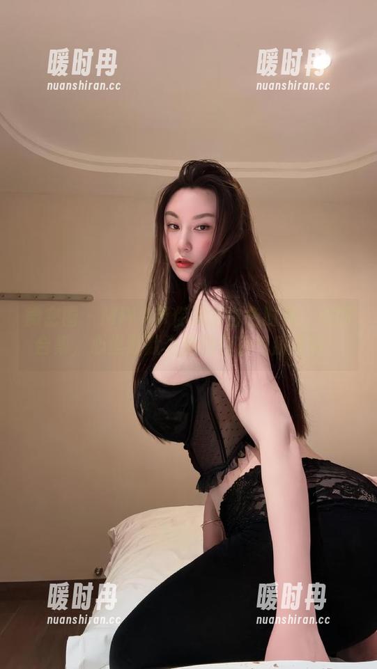 微密圈 - MIYA带你遨游白色时光：美图合集，心里默默为她的白色气质点赞！