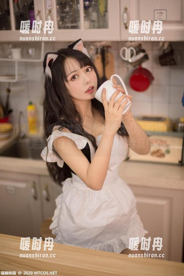 作品展：喵糖映画的校服少女们，偷偷拿走我的目光，唉，你们好会玩！