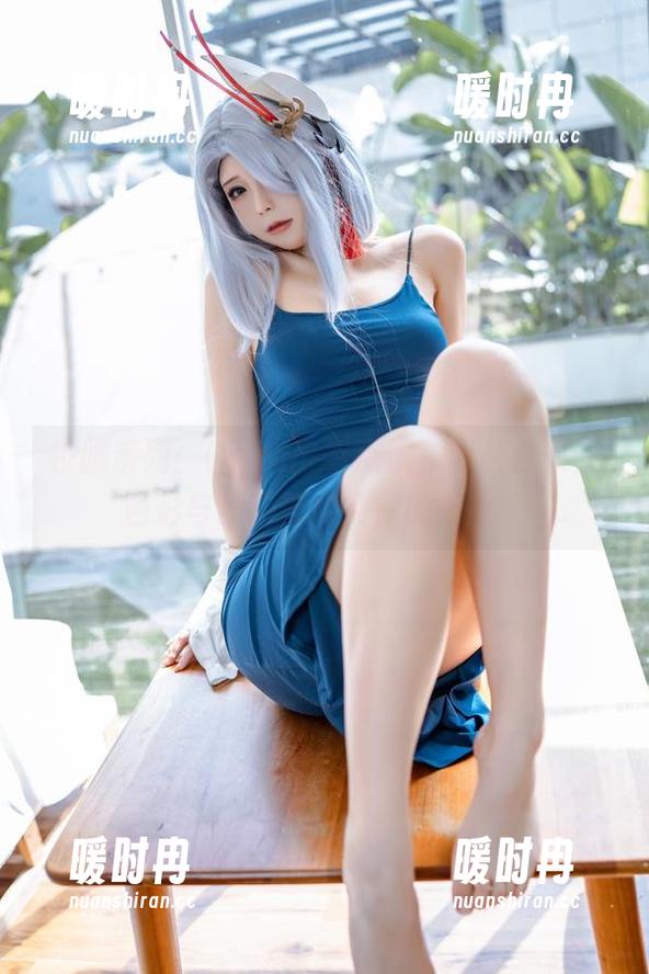 校服系列：Quan冉有点饿，图片合集，色彩与酸甜苦辣交错的地方。