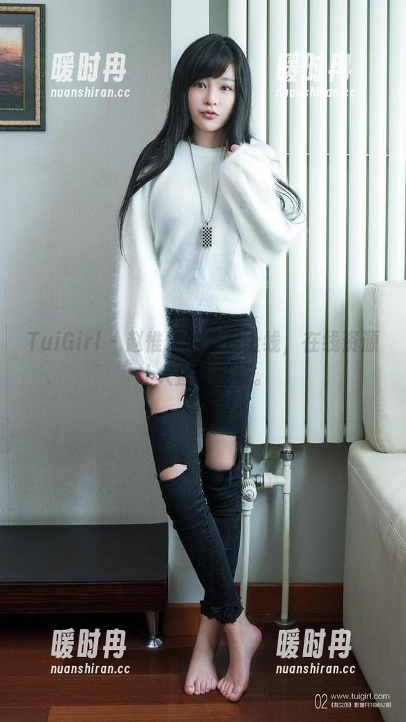 TuiGirl - 赵惟依的裸足上线，在线资源让人直呼过瘾。