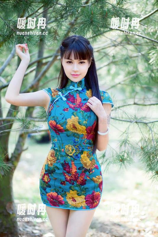 TuiGirl推女郎 - 嘘，小九九的婚纱最新图册！看着看着，心中开始浮现各种问号…
