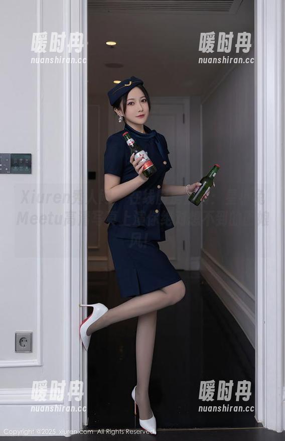 Xiuren秀人网 - 在线厨房反转：星小兔Meetu高清写真上演你绝对想不到的厨娘风！