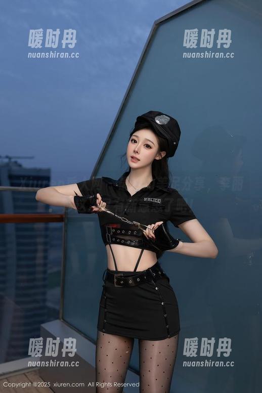 Xiuren秀人网 - 最新的美足分享，李丽莎这次又有新意思了吧！