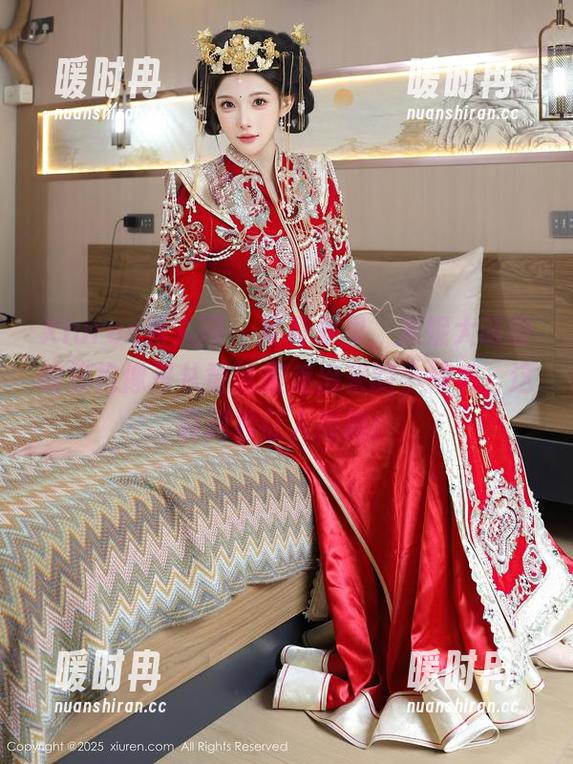Xiuren秀人网 - 写真集里，米妮大萌萌的旗袍像是从童话里走出来的小精灵，这调调真让人捧腹。