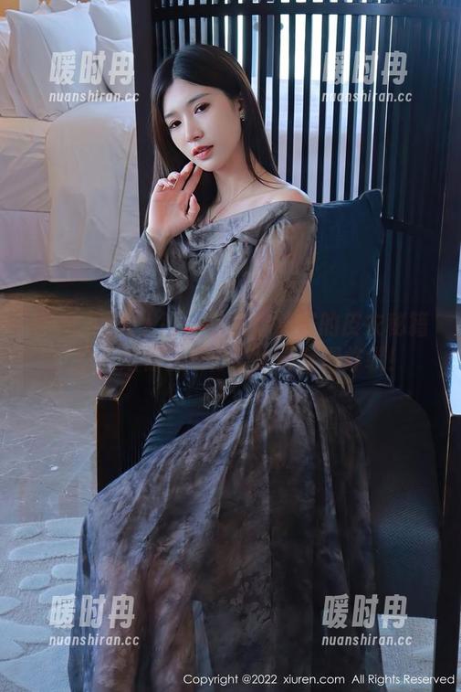 Xiuren秀人网 - 萝莉悠悠酱的皮衣秘籍，分享给你居家办公也能穿得炸裂！