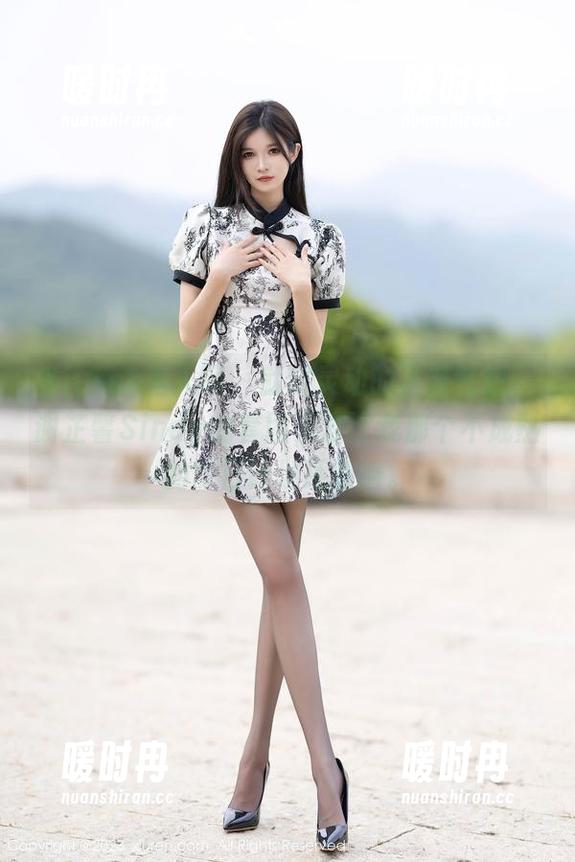 Xiuren秀人网-谢芷馨Sindy Xiuren秀人网 - 就这灵动的圣诞气息,谢芷馨Sindy的套图资源比我那个不成熟的节日计划还靠谱。
