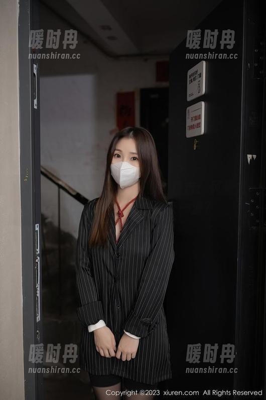 Xiuren秀人网-风景尤美 Xiuren秀人网 - 免费原图直击:风景尤美的高跟鞋,要不要来一波?