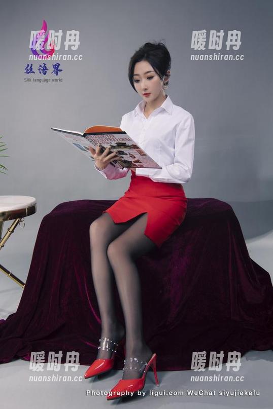 丽柜 - 精选图集：桃子穿白，岁月静好，不小心想多了