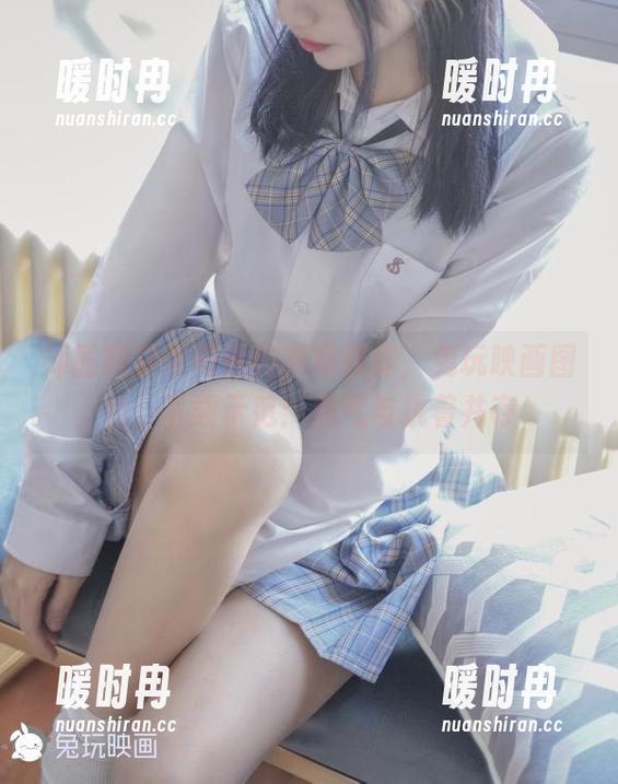 师匠和艾米莉亚的狼狈模样，兔玩映画图包，下载示范：勇气与执着并存