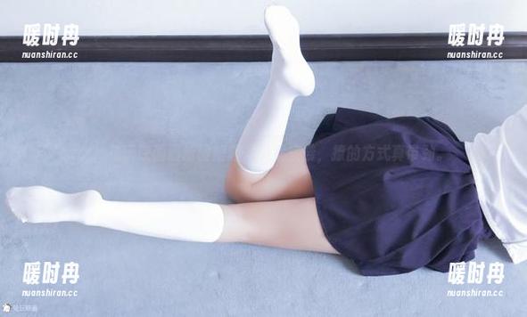 グ！兔玩映画最新图册阳光少女来袭，撩的方式真带劲。