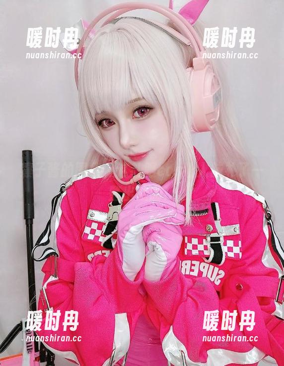 凛子酱的图集，这礼服cos让人脑补了一整出戏剧！