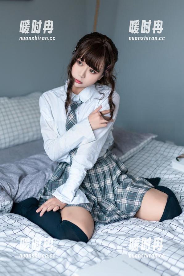 小萝莉写真，喵糖映画告别低调，直接撩上来了！