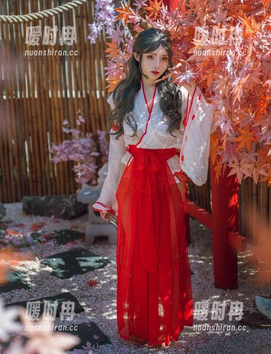 拜见夏小秋秋秋，推进之王的资深图集收集者，资源这块儿不手软啊！