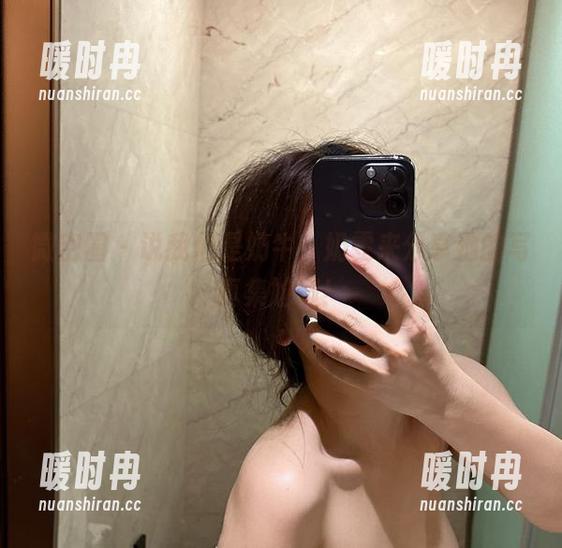微密圈 - 说我们是奶牛，奶雯来分享她的写真集尬聊！