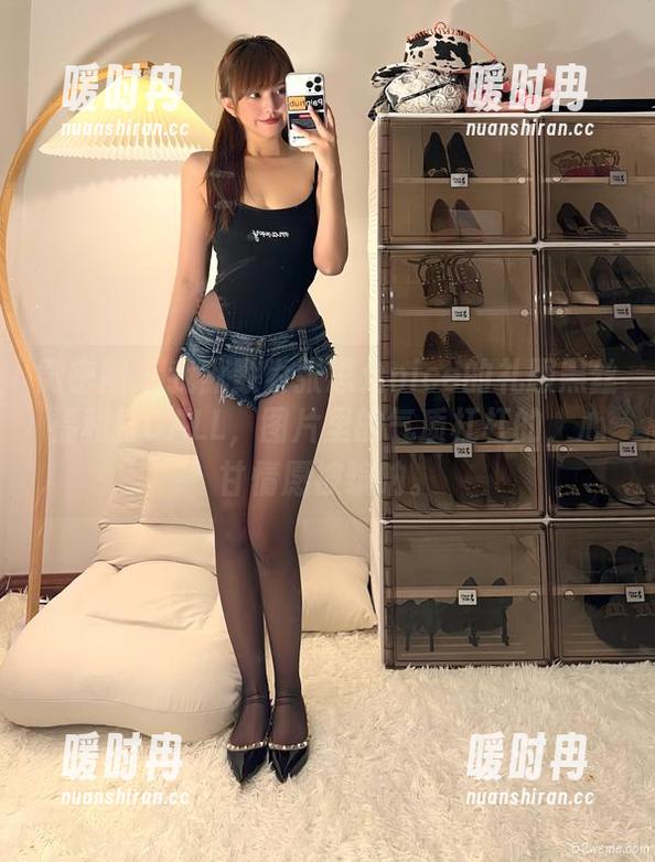 微密圈 - 我默默为张思允nice的礼服黑丝福利打CALL，图片里的气质杠杠的，心甘情愿被骗呐。
