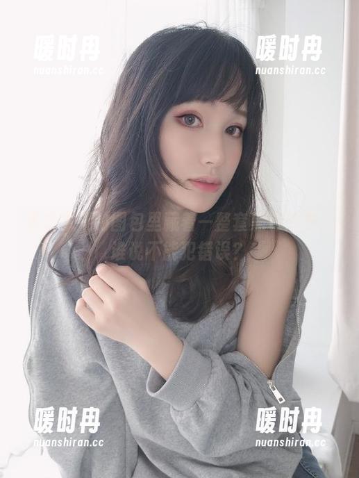 木之本果的图包里藏着一整套黑色内衣，谁说不能犯错误？