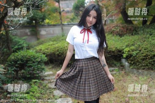 模范学院 - 发现人间荒糖的婚纱全套作品，每一件都让人想赞不绝口，至少来张朋友圈吧！