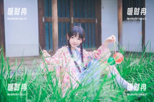 樱群的少女图集：当你的目光无意间被“打包”进福利里。
