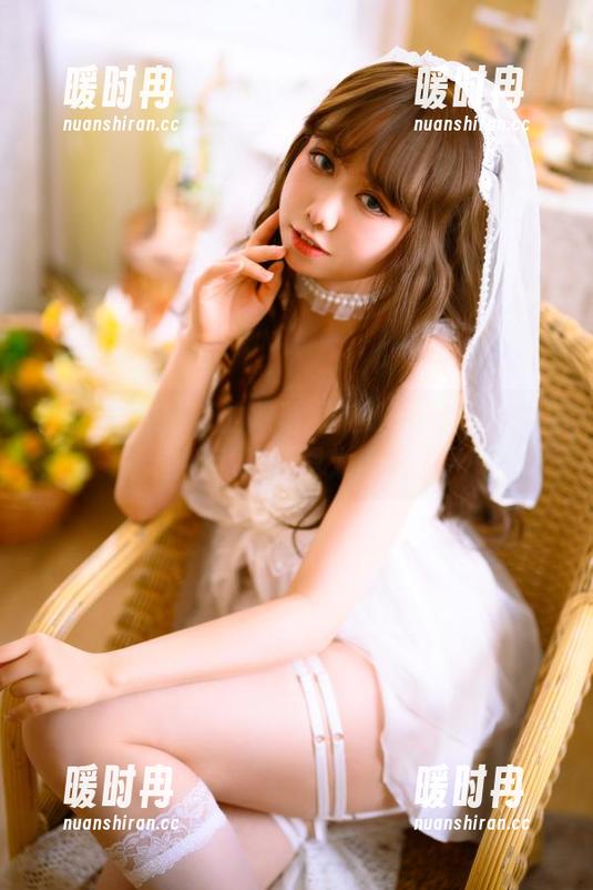 渡边早季Saki 渡边早季Saki的双马尾突破次元壁?来看看这组私拍原图太魔性了!