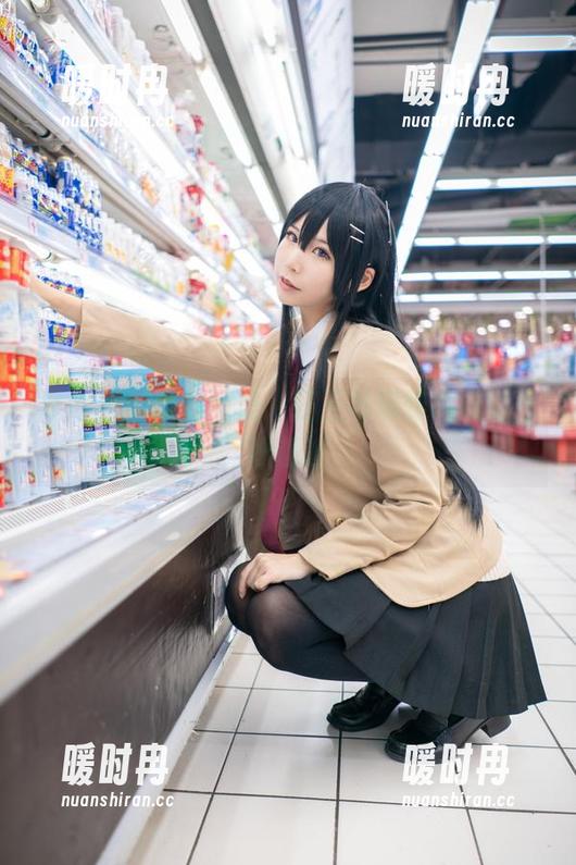 爱老师phd的图集：狂三与猫咪内衣的奇妙邂逅