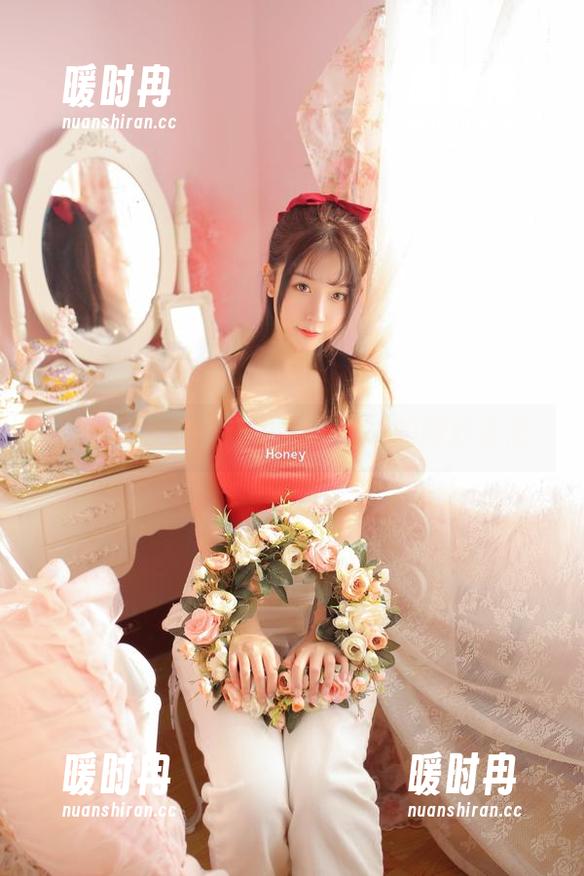 直接来点猫九酱私拍，花嫁的微妙姿态