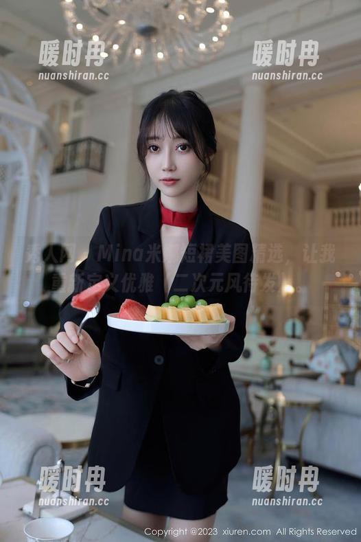 秀人网 - Mina米娜短裙美图精选，让我重新定义优雅（二次元风待发）。