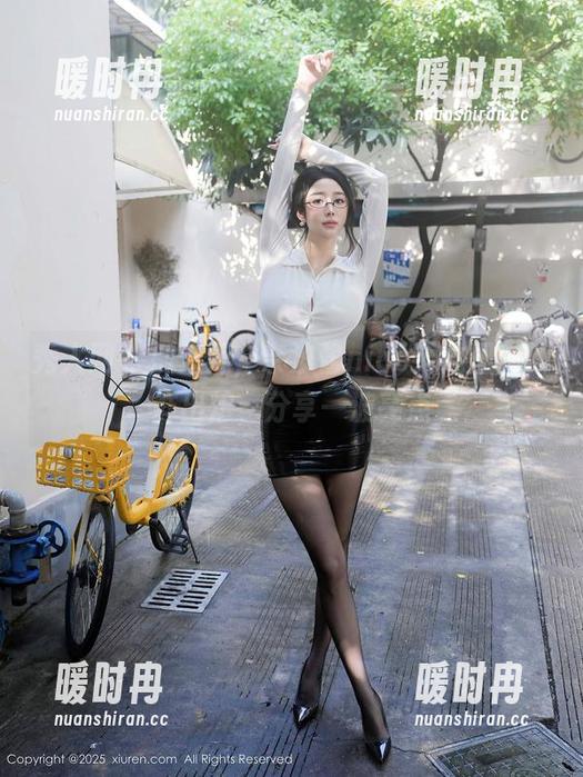秀人网 - 别走开，奈汐酱nice海边图库新鲜出炉，分享一波亮点