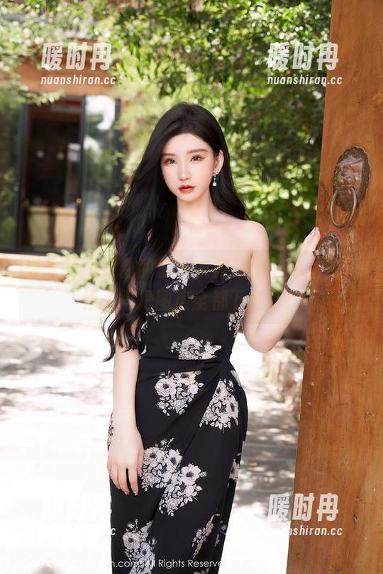 秀人网-尹甜甜 秀人网 - 尹甜甜的连衣裙最新入库上线,恨不得把图库全都下载了!