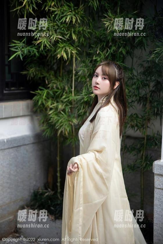 秀人网-邹晶晶女王 秀人网 - 这个免费,真是让人意外……邹晶晶女王扮护士的样子,在下载中体会那种微妙的紧张。