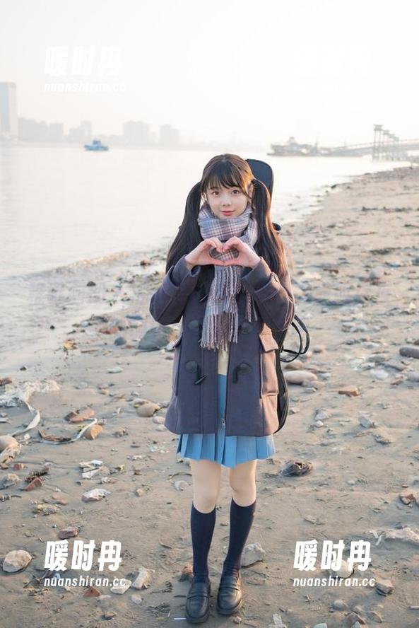 稚乖画册 - 私房里的吉他少女，赤西夜夜的调调真让人想多了吧