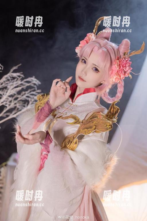 花兮_honoka在婚纱里的原图，壁纸即将让你的桌面变成梦想婚礼！