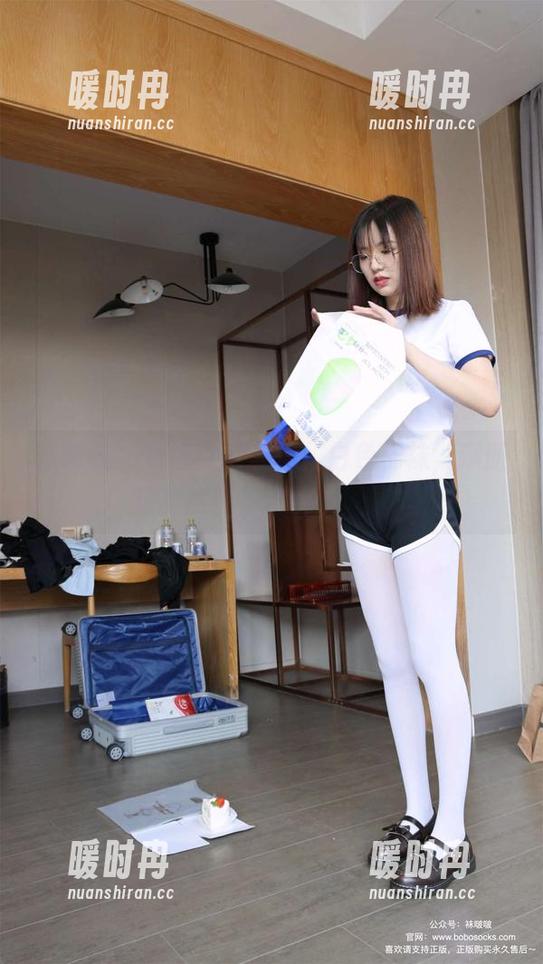 袜啵啵 - 熊熊全套复仇：白色棉袜，踩脏后居然还有这种форма