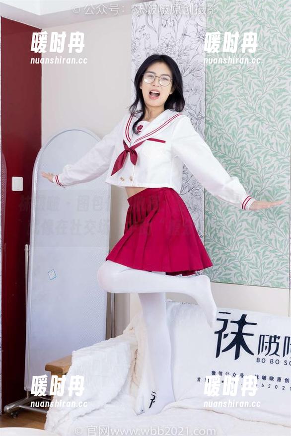 袜啵啵 - 图包值得收藏：甜甜圈的礼服，就像在社交场合中的“糖分补给站”！
