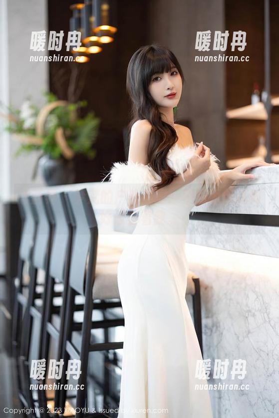 语画界 - 梦梵的户外美图：不知为何这树好像看着我。