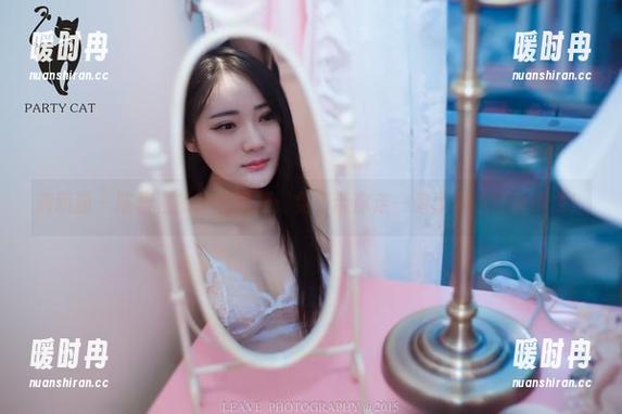轰趴猫 - 陈雅漫的少女图册：免费带你走一遭青春的轻快步伐！