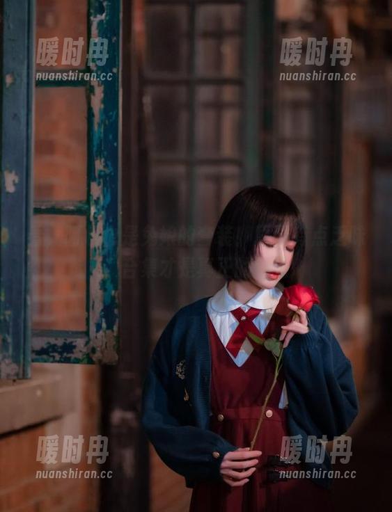 看，阿包也是兔娘的套装！原图有点乏味，合集才是真正的惊艳