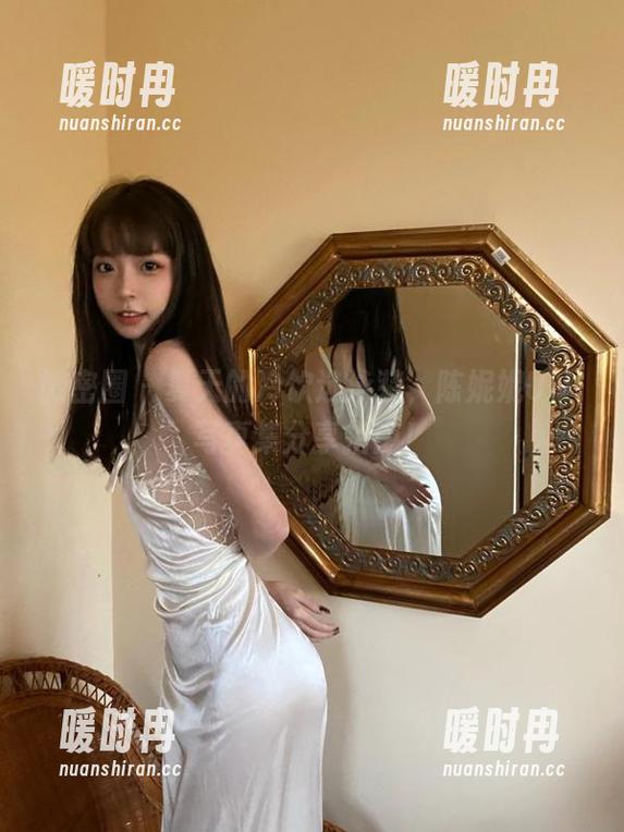 微密圈 - 夏天的冷饮选泳装，陈妮妮UNI写真集分享指南！