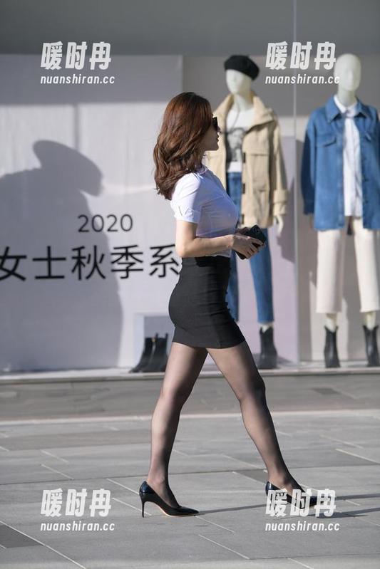 魔镜街拍：活力美术生JK美少女合集，街头颜值光环，与画大走！